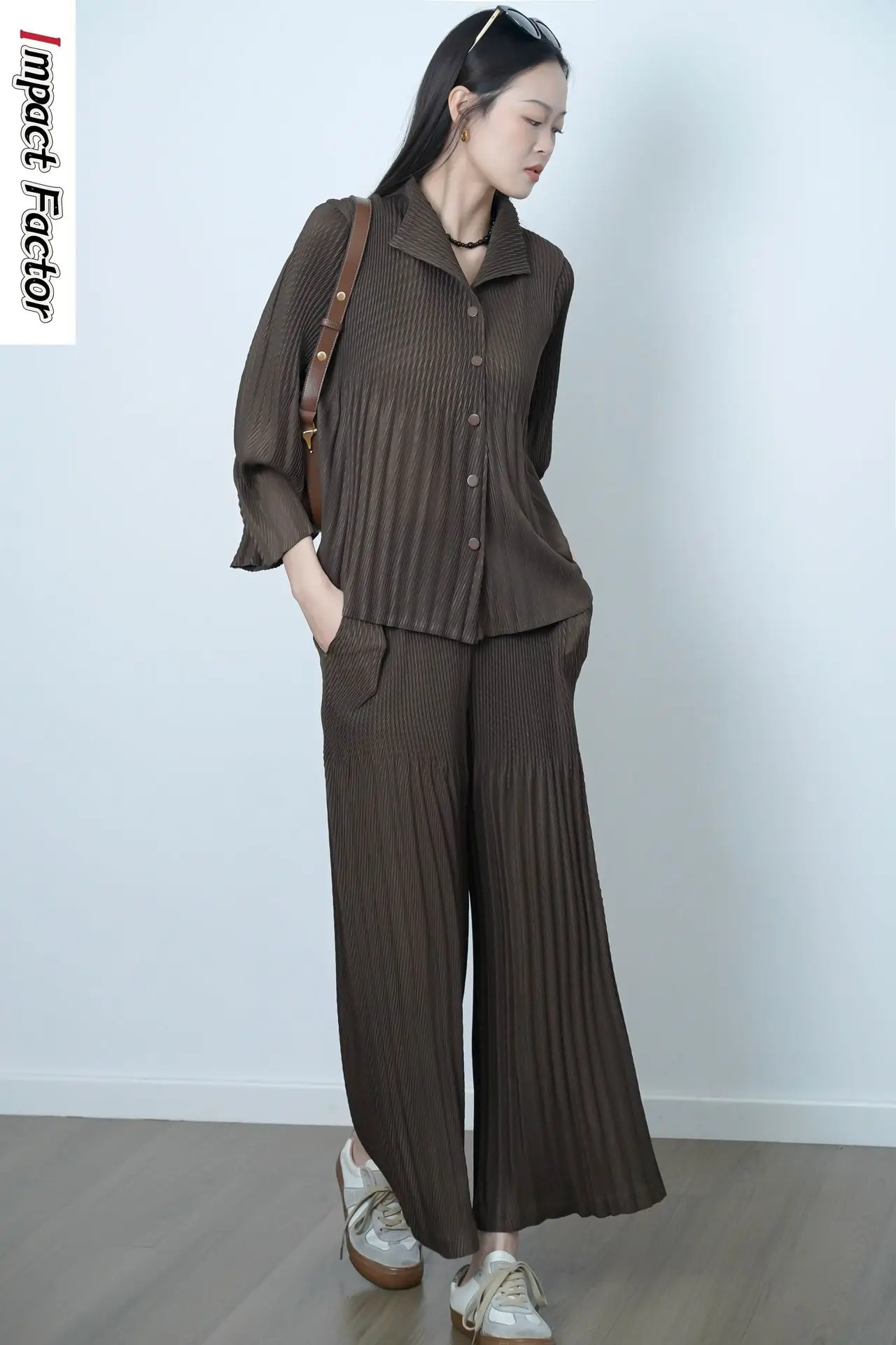 2026 Dragon Scales Folded Two-piece Fashion Temperament Crew Neck Long Sleeve Cardigan Straight Pants Loose Miyake Women's Suit