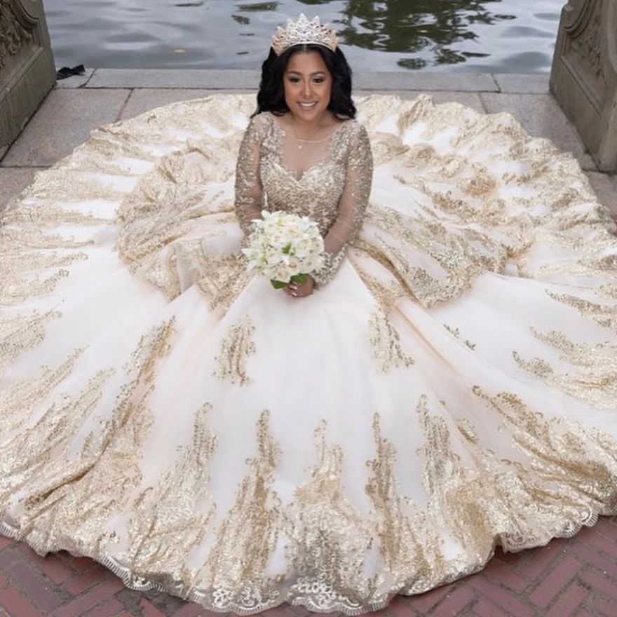 Maßgeschneiderte Ballkleid-Quinceanera-Kleider mit goldener Spitze 2024, langärmelig, Vestidos De 15 Anos, Quinceañeras Sweet-16-Kleid YQD49