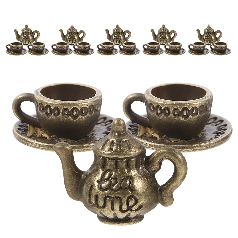 

6 наборов миниатюрных чайных сервизов в винтажном стиле, металлическая мебель для кукольного домика, аксессуары для развивающих ролевых игр