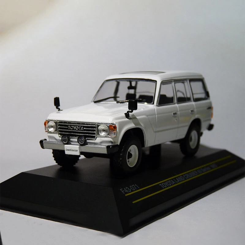 Diecast 1:43 Scale Toyota Land Cruiser 60 Series 1982 Simulation Alloy Car Model Static Display Collectible Toy Gift Souvenir