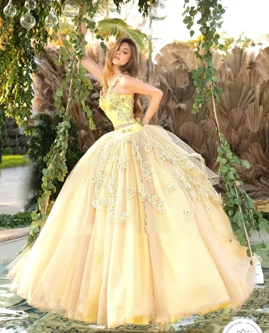 Two Pieces Charro Quinceanera Dresses Ball Gown Spaghetti Straps Tulle Appliques Puffy Mexican Sweet 16 Dresses 15 Anos