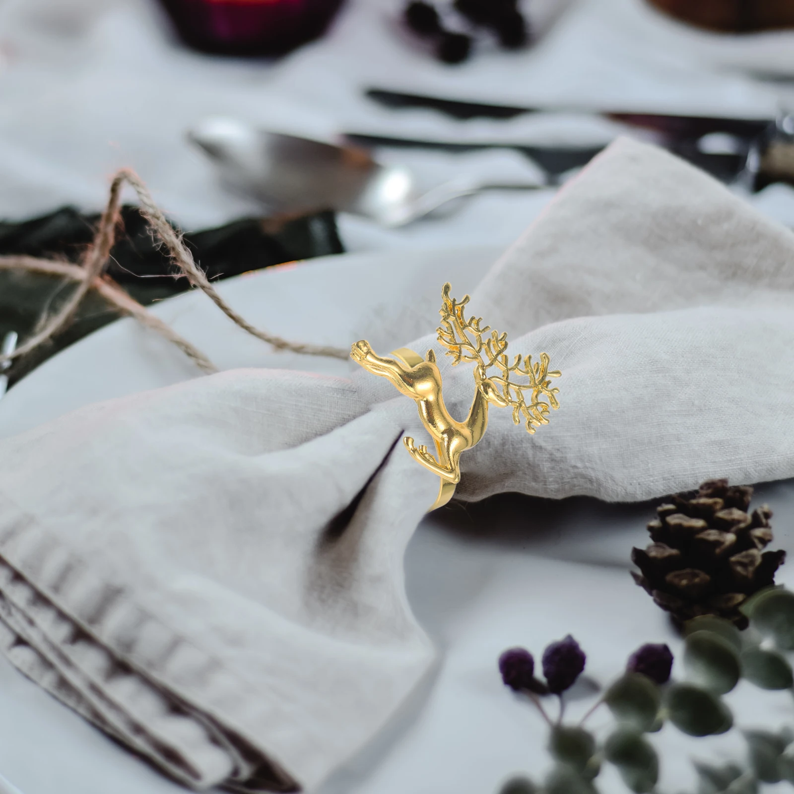 

6Pcs Christmas Elk Napkin Rings Metal Napkin Holders Xmas Party Tableware Accessories Festive Table Decoration
