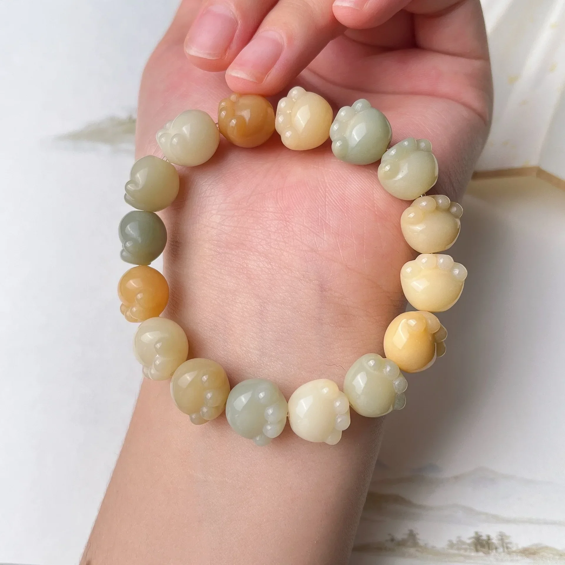 White Jade Bodhi Root Bracelet Stuffed Bun Cat Claw Design Refined Single Loop to Pass the Time Finger Toys Jewelry Gift