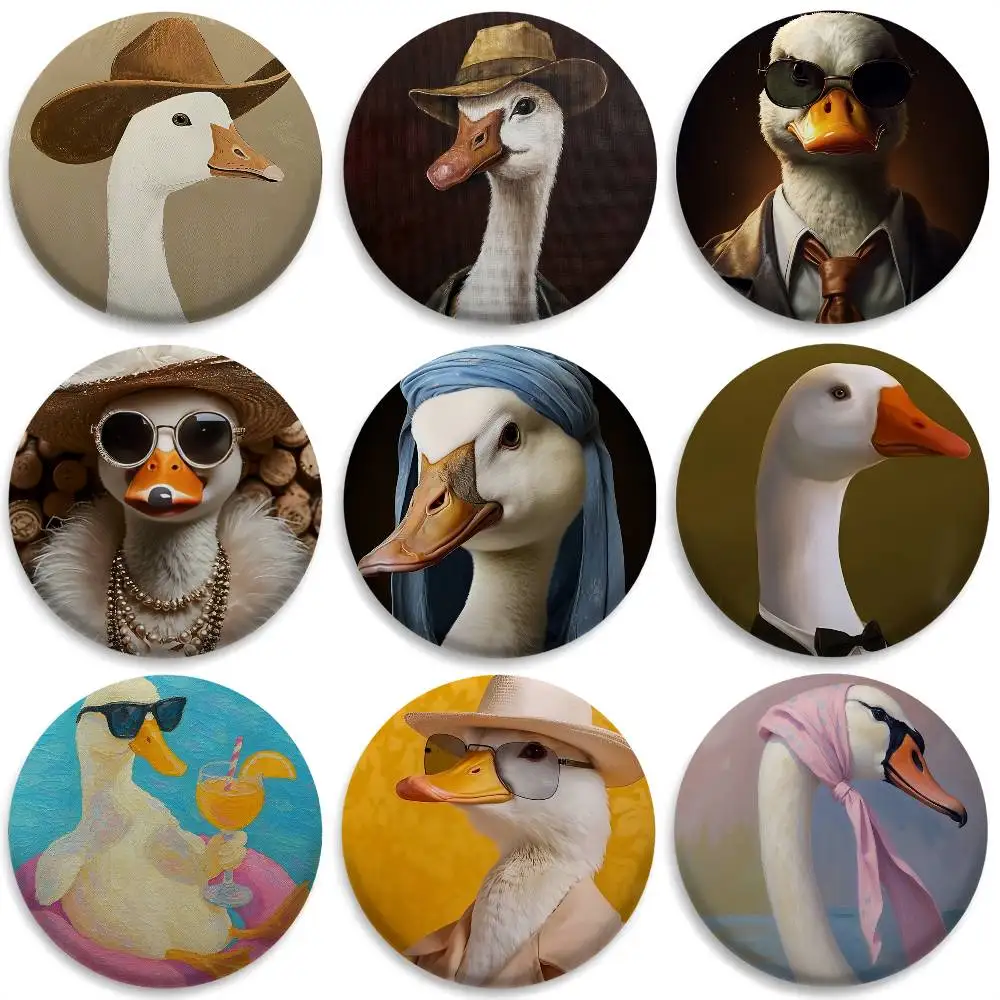 Cute Funny Goose Duck Art Badges Round Exquisite Badge Brooches Creative Pins For Clothes Hat Backpack Gift Accessories