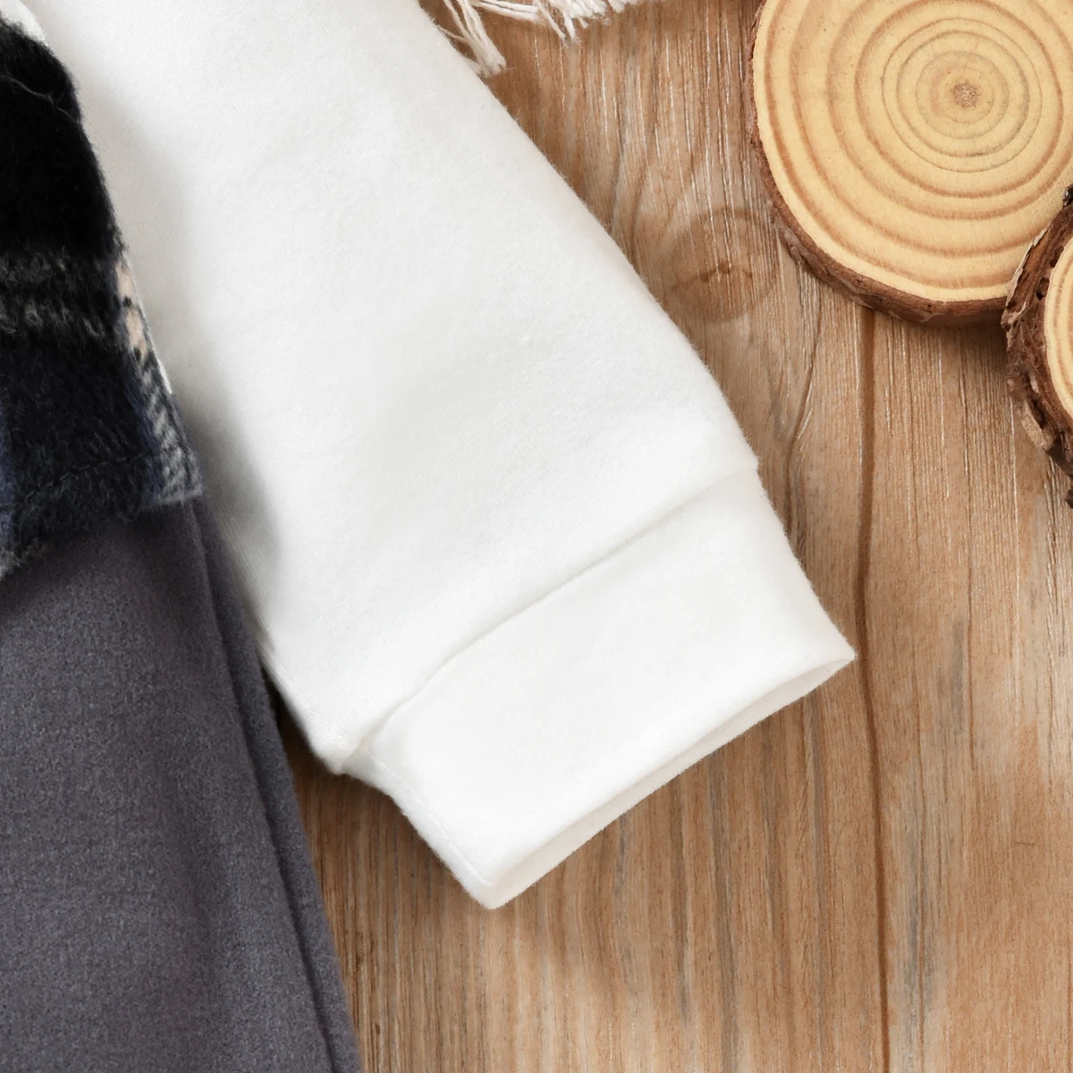 طفل رضيع عارضة ربيع الخريف الفراشة تصميم قطعتين دعوى رومبير مع المرايل للرضع