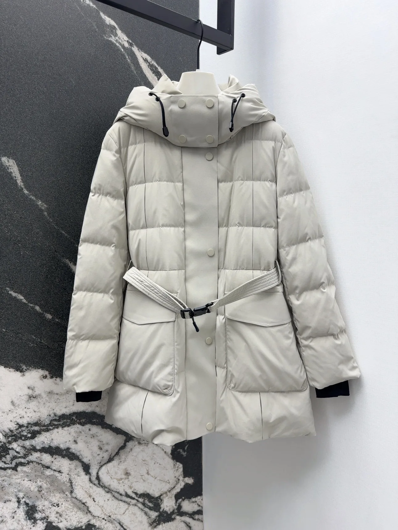 

2024 XL 90% Down Women's Winter Coats & Jackets Thicken Warm Female Clothing High-end New Outerwears High Quality Female Outdoor