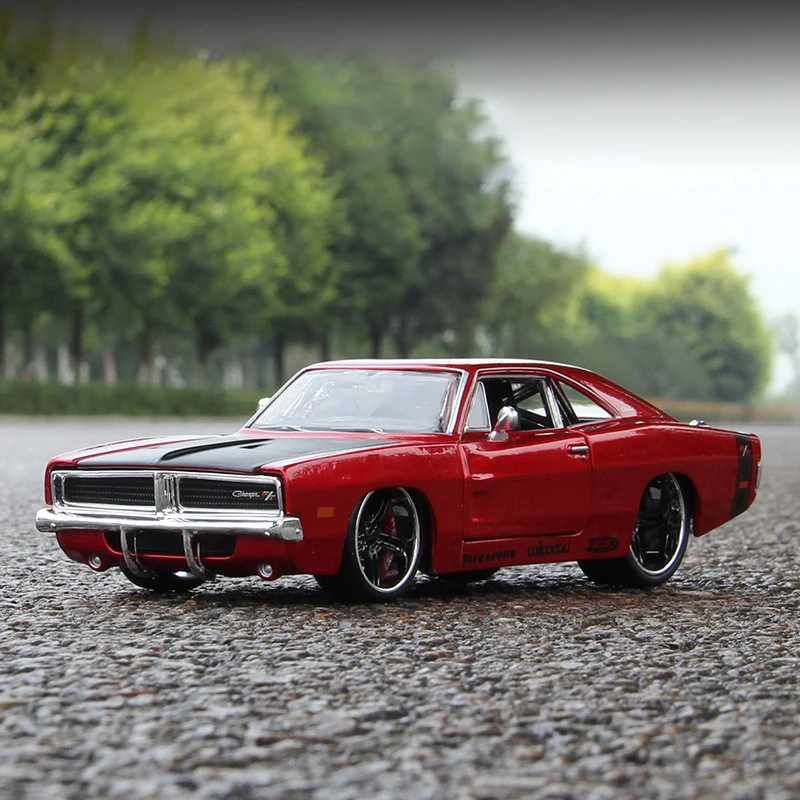 

Maisto 1:25 Dodge Charger R/T 1969 Alloy Car Diecasts & Toy Vehicles Car Model Miniature Scale Model Car Toy For Children