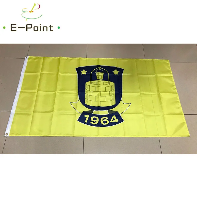 ¿Por qué elegir la bandera de Brøndby IF de 3 pies por 5 pies para tu decoración navideña?