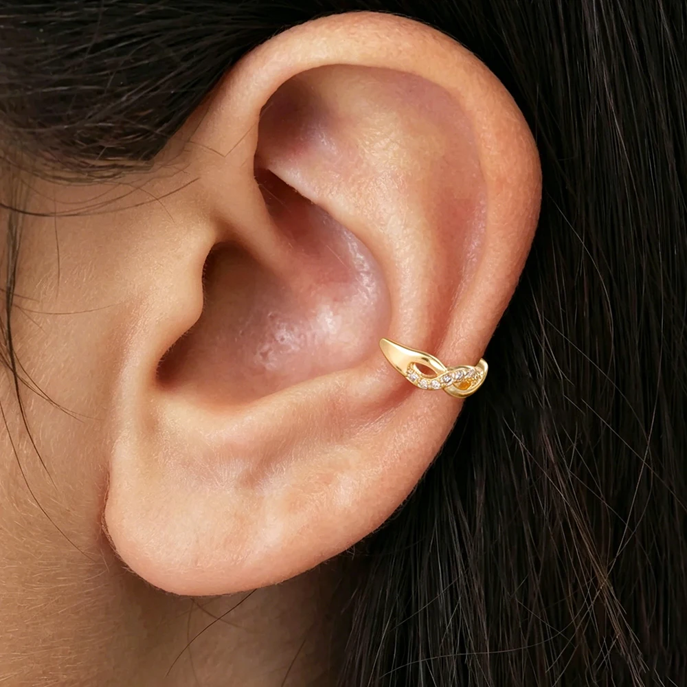 1PC Sense Of Design False Perforation Ear Clip For Women 14K Gold Plated Luxury Hip Hop Rock Style Daily Wear Statement Jewelry