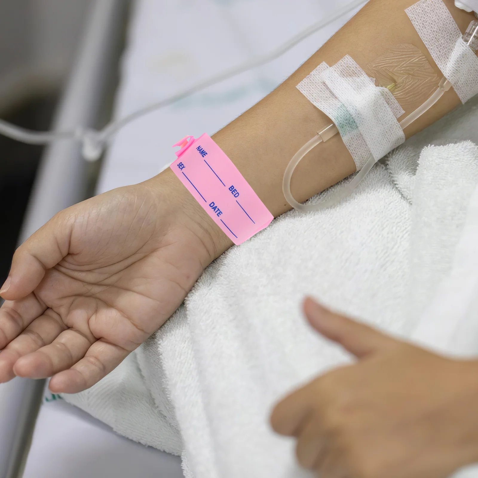 

Silicone Identification Wristband Adjustable Waterproof Safety Use Identification Band for Medical Sports Events