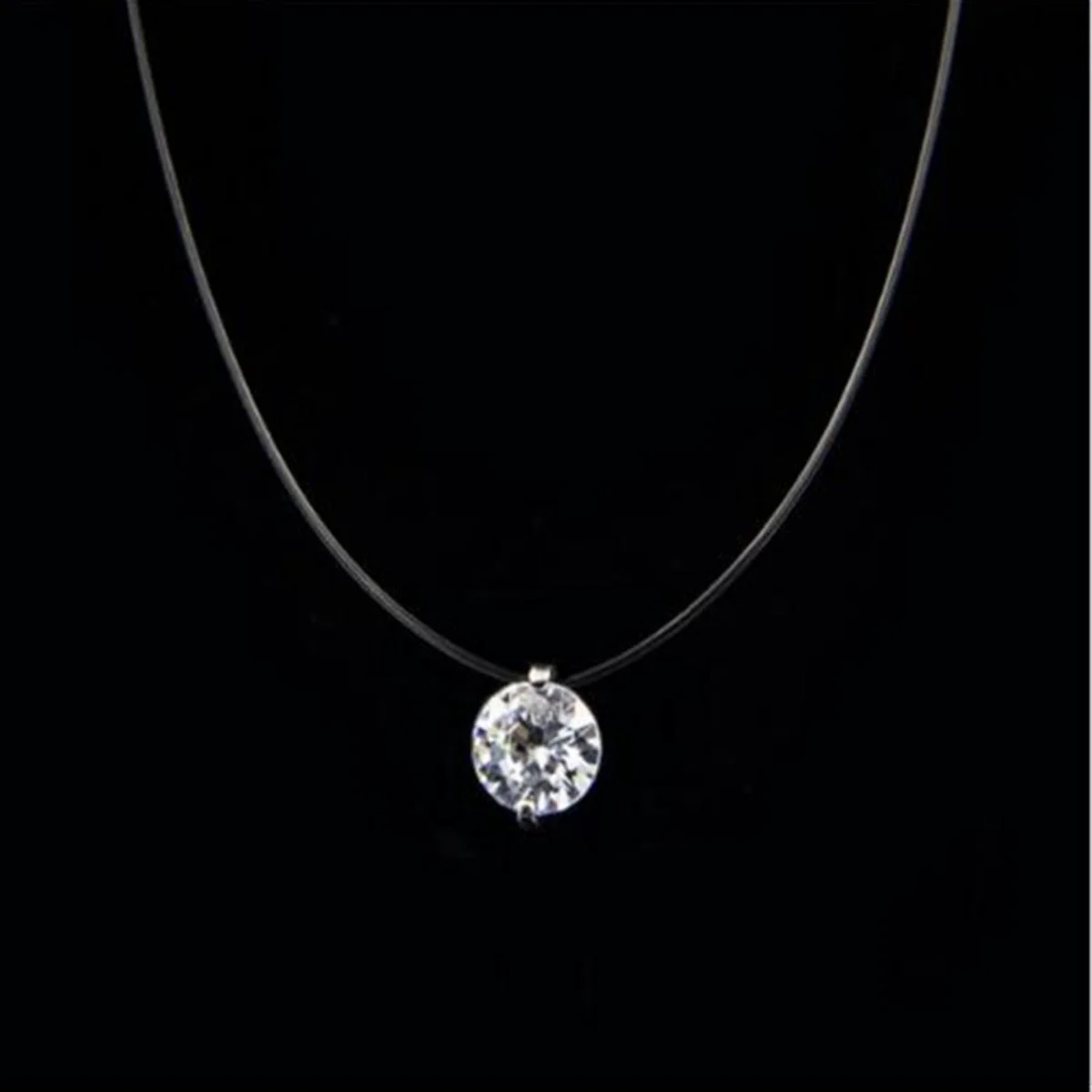 Einfache Runde Einzel Strass Anhänger Halskette Für Frauen Männer Trendy Transparent Angelschnur Kurze Halsband Casual Party Schmuck
