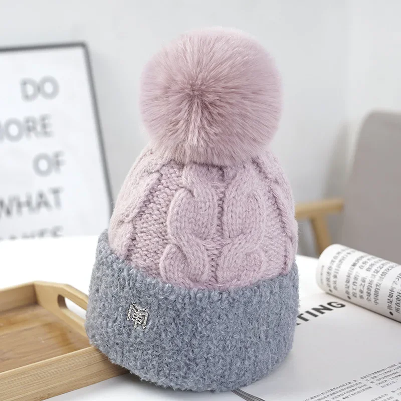 Luxury Winter Knitted Warm Pompom Hats Girls Stripe Cashmere Bonnets Lady's Outdoor Thick Skullies Cap Femm