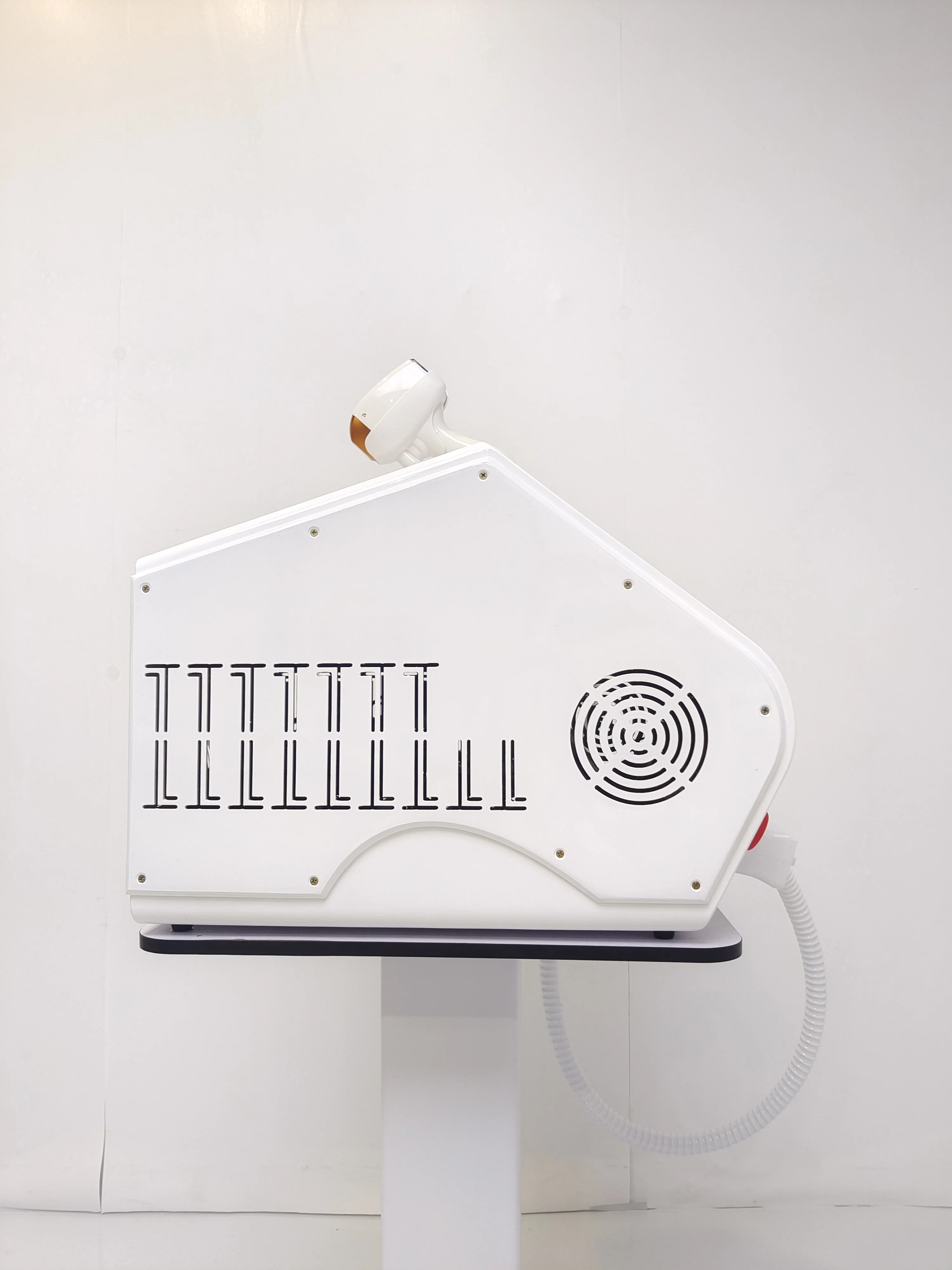 Professional 4-Wave Diode Laser Hair Removal Machine 2025 Portable Soprano Titanium 4000W Epilator for Body & Face Skin Care