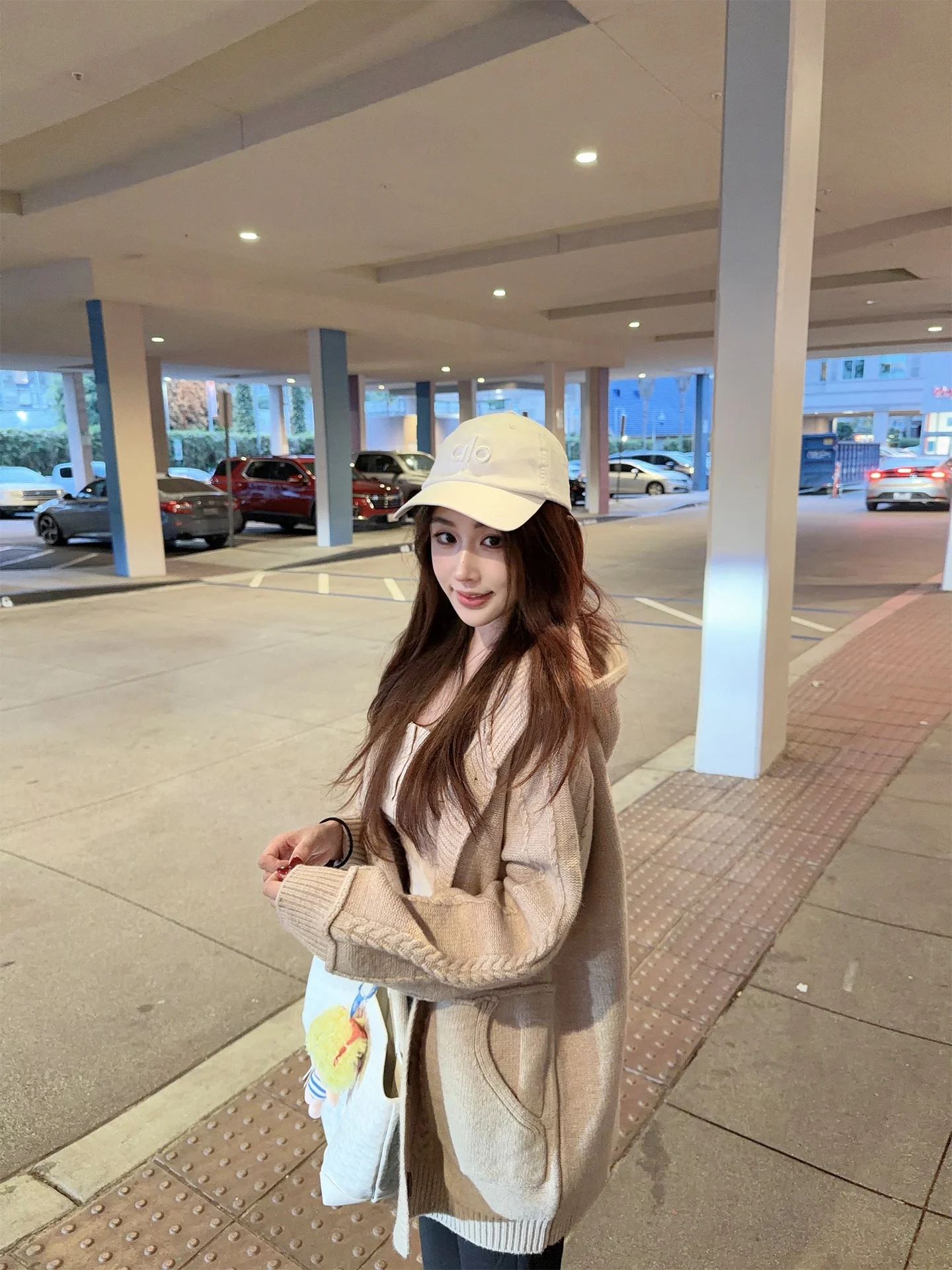 

Laid-ba Twist Vintage Wool Yarn Mid-length Sweater 2026 New Outerwear eyey Soft Loose Fit Long Sve Cardigan