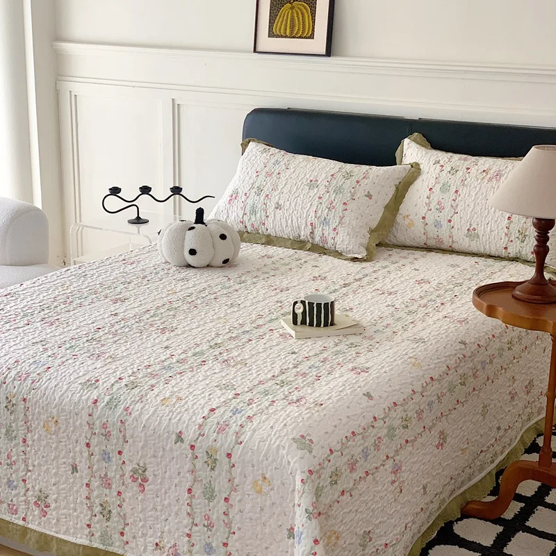 Live streaming floral South French holiday pure cotton quilted cotton bed sheet with ruffle edge bed cover three piece set bed c