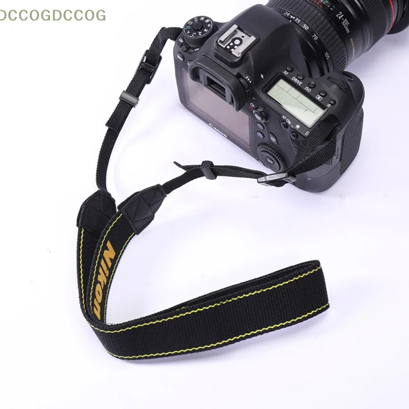 D850 D700 D7500 D750 D40 D50 D60 D70 D80 D90 D7000 D7200 D300 D800 D3100 Camllite CT-01 Tracolla per fotocamera per fotocamera Nikon