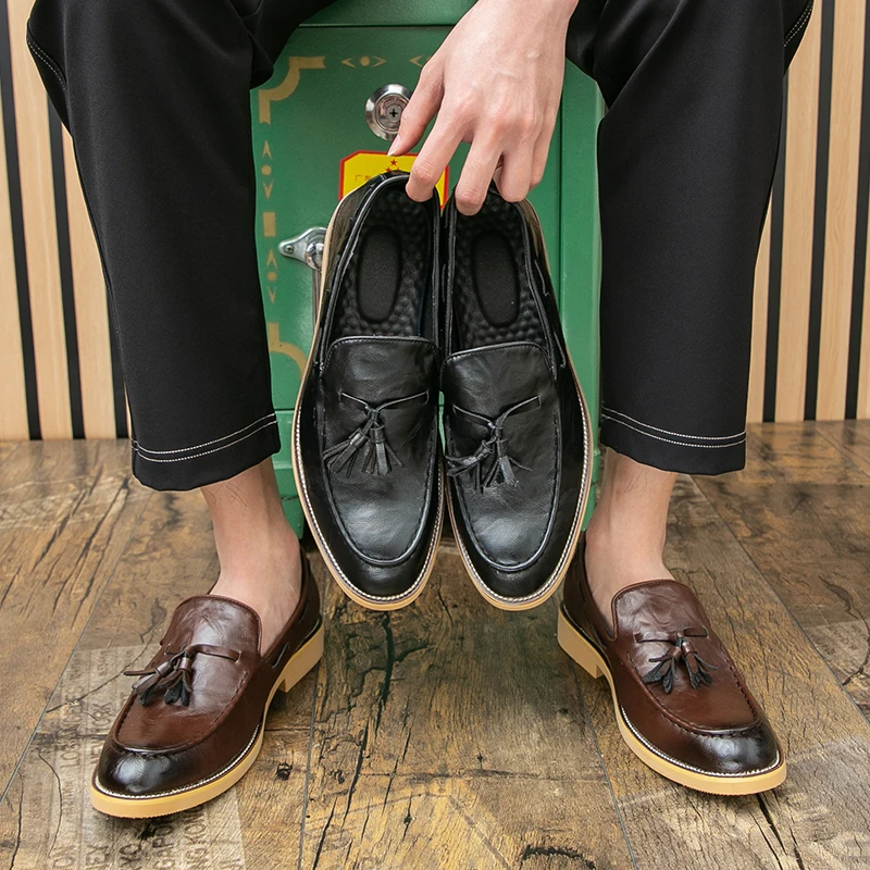 

Classic Men Loafers From The United States Men Casual Comfortable Fashionable Leather Shoes Busines Office and Travel Shoes Mes