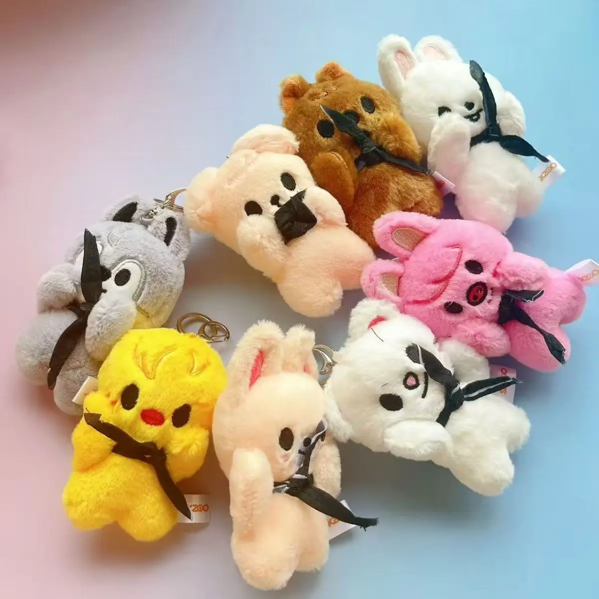 

SKZOO Stray Children's Pilot Magnetic Mini Plush Toy Keychain Animal Cartoon Doll Backpack Pendant Children's Festival Gift
