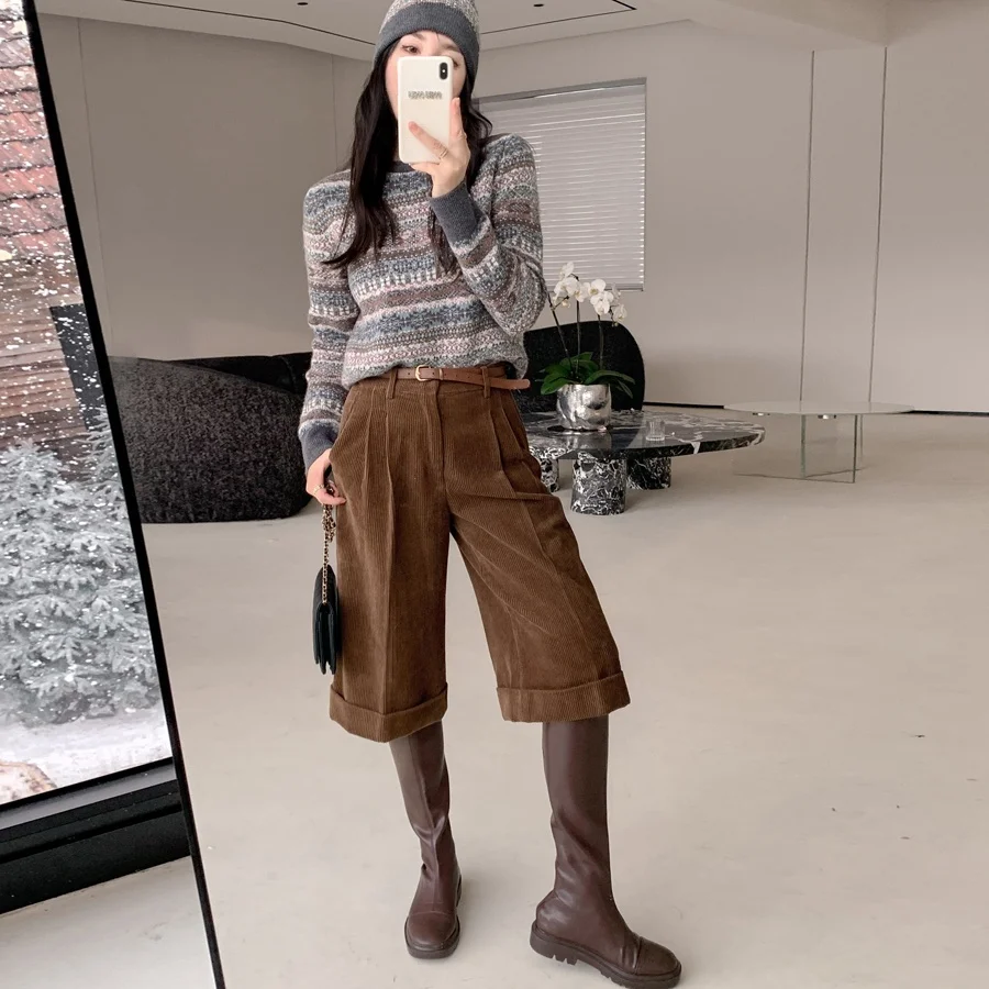 Chic Velvet Wide Leg Pants with Beaded Chain Decoration Cuffed Five-Point Pants Autumn Winter Faion for Women Casual Trousers