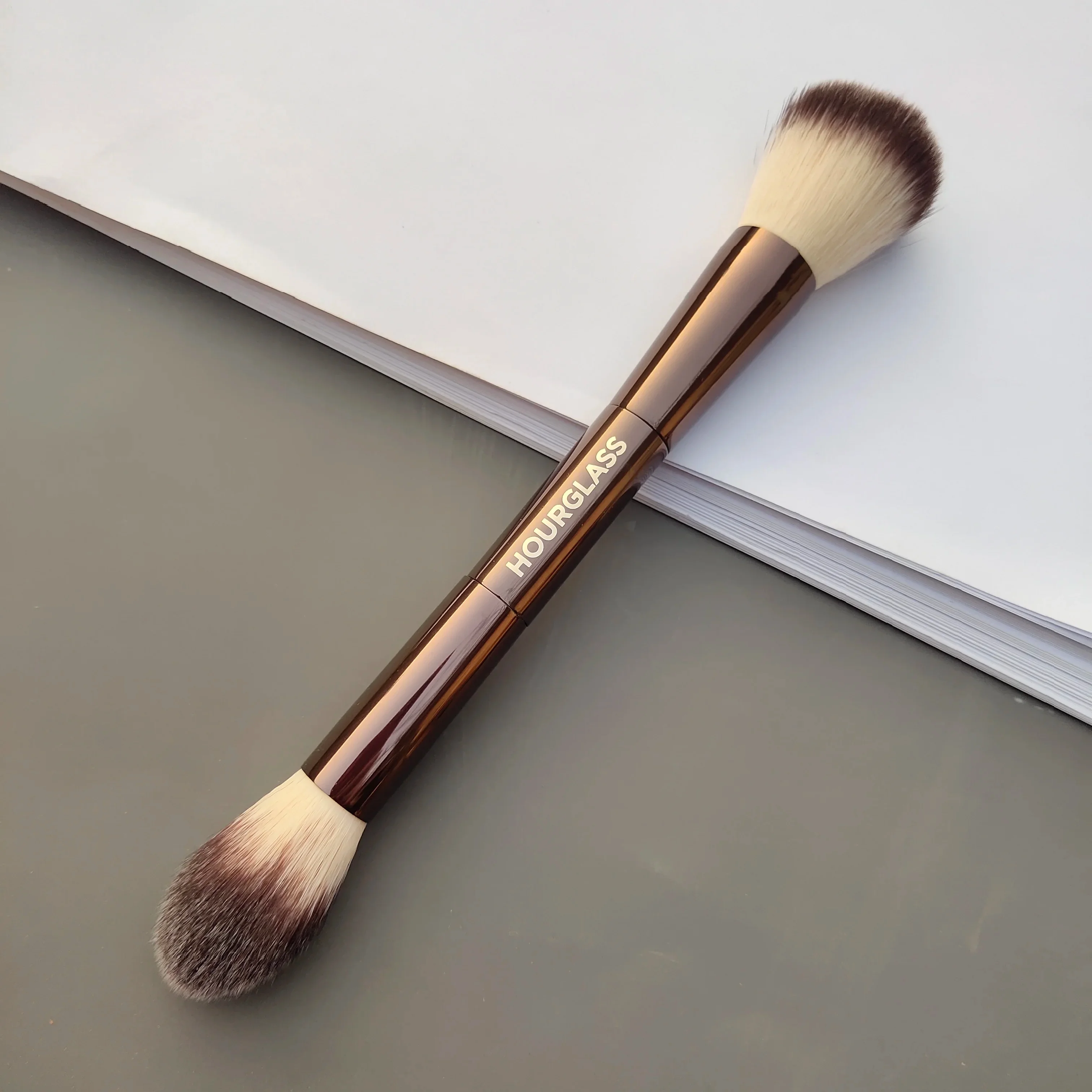 1 brocha individual grande para polvos sueltos, suave para el rostro, recoge el polvo de forma uniforme.