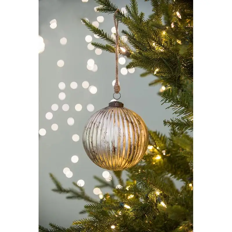 مجموعة من 4 كرات معلقة من زينة عيد الميلاد الزجاجية المزخرفة - كرات معلقة مقاس 6 بوصات لتزيين شجرة العطلات #1