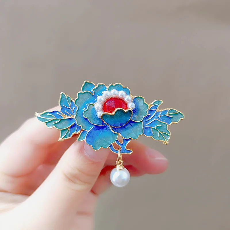 

Peony flower hairpins, a classical and high-end Chinese-style hair accessory with pearl hairpins at the edge