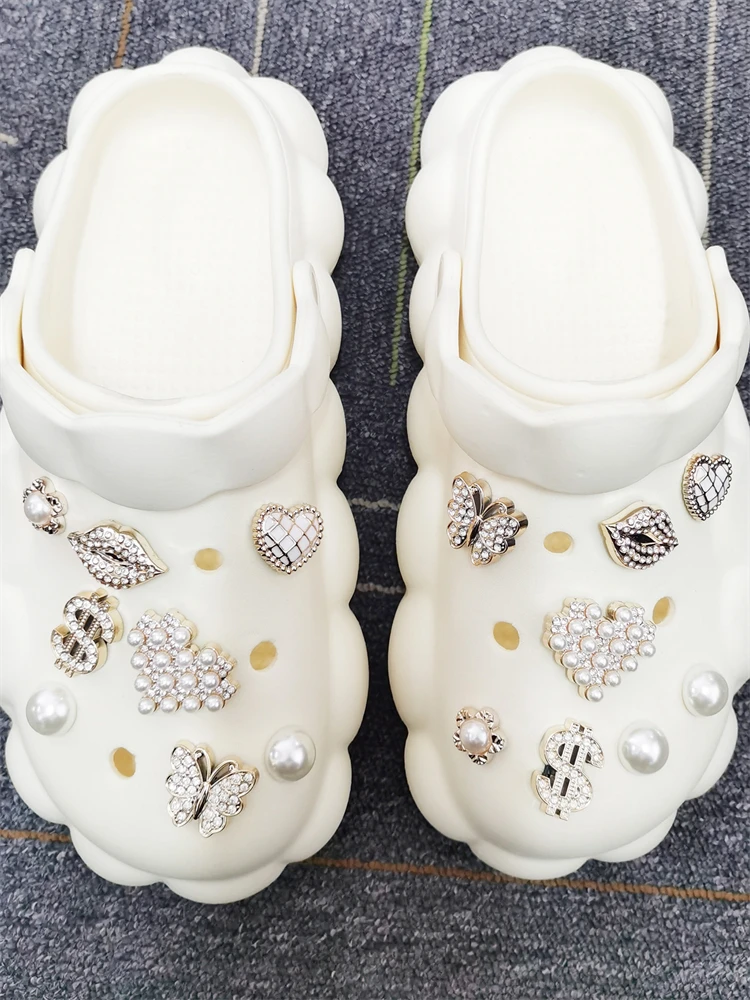 16PCS Strass Lippen Schuh Charms ABS Dollar Schnalle Dekorationen DIY Bling Herz Pins Clog Zubehör Fit Dame Halloween Sandalen – Detail 5