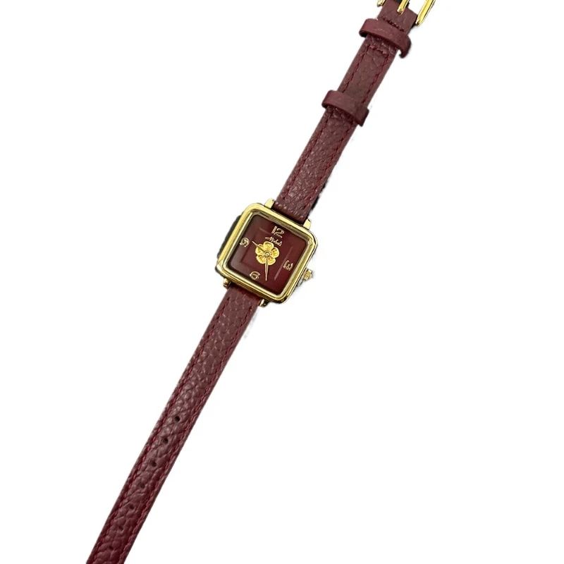 Рисунок 6 - Новые модные квадратные женские