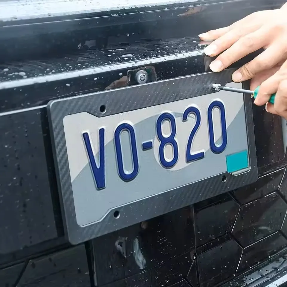 Universal 30*15CM 1/2pcs License Plate Frame Carbon pattern Plastic License Plate Frame Bracket with Standard Screw Kits