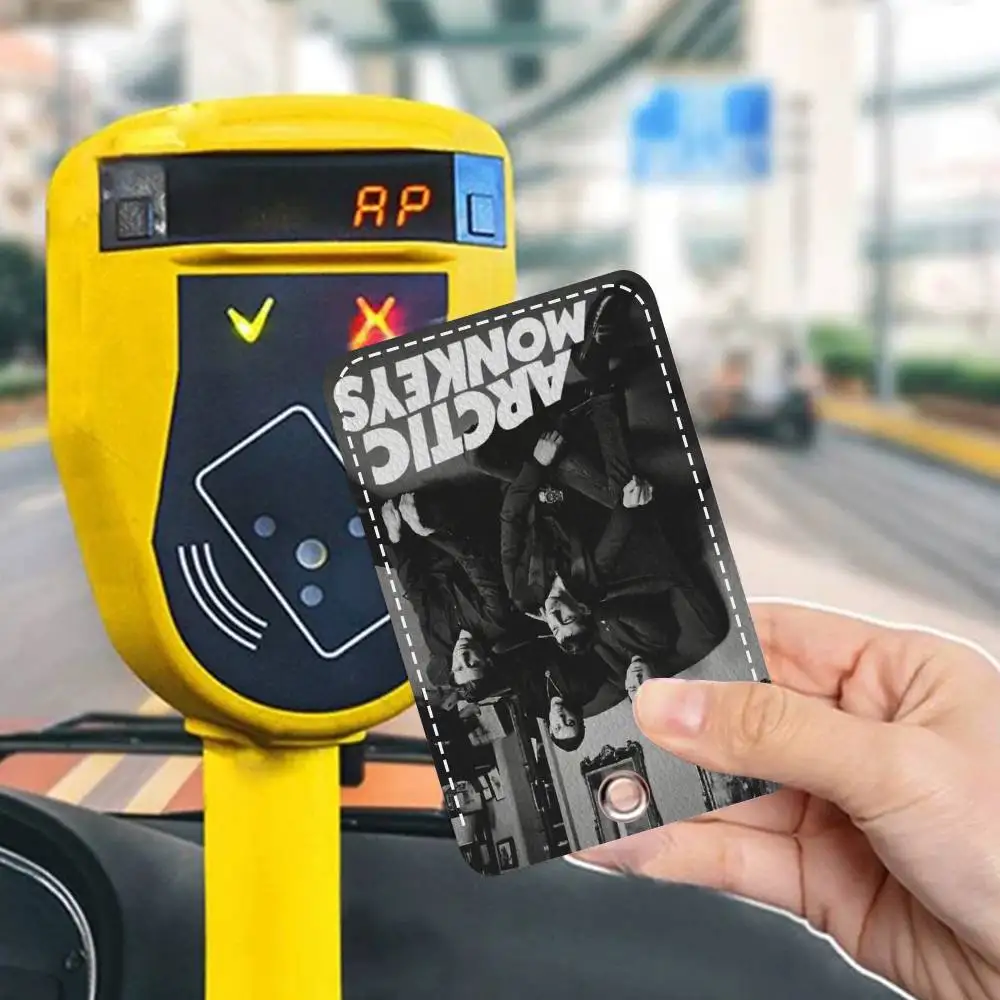 A-Arctic Rock Monkeys Band Badge Holder Keychain For Bank Business Work Card Holder Student Card Protective Case Bus Card