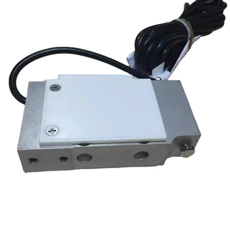 

Тензодатчик 1015-5 кг для платформенной шкалы емкостью 5 кг