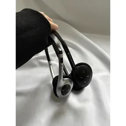 The same headset as Japanese Bluetooth, wireless sports photography, lightweight, compact and long-lasting