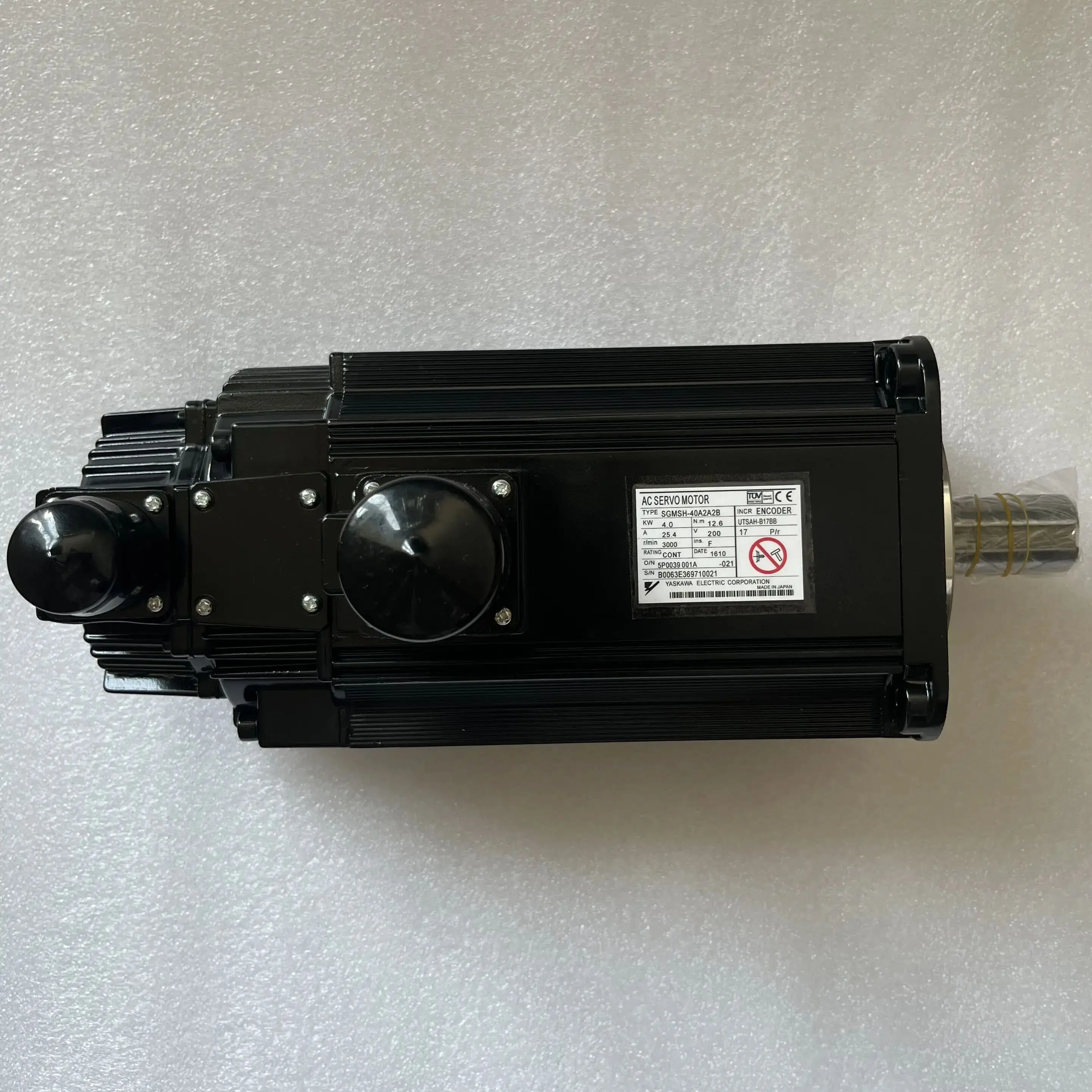 SGMSH-40A2A2B Brand new Servo motor SGMSH 40A2A2B，Fast shipping