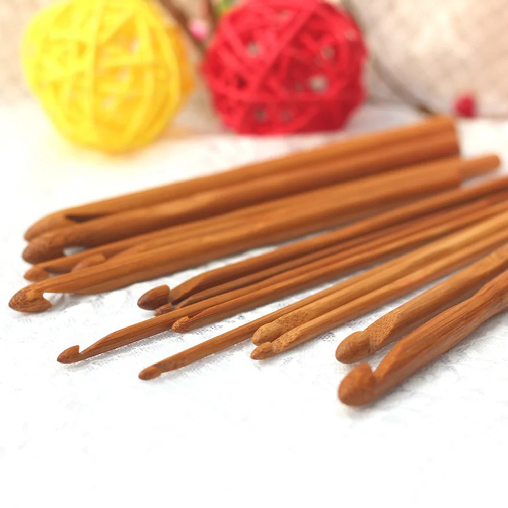 

12Pcs Wooden Crochet Hooks Set Smooth Finish Bamboo Knitting Tools for Comfortable Long Term Use Perfect for DIY Yarn Projects