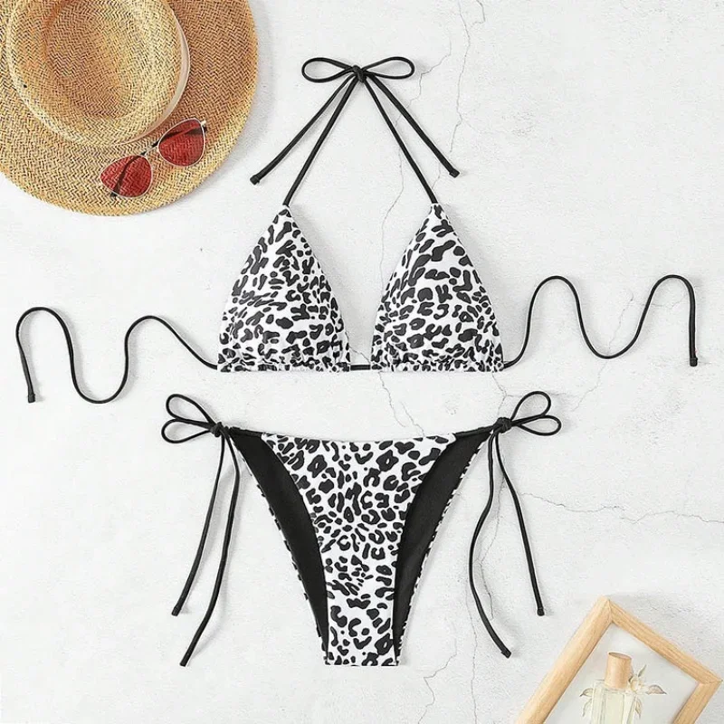 시크 레오파드 프린트 마이크로 비키니 여성 2피스 수영복 홀터 트라이앵글 끈 비키니 세트 2025 신상 여름 섹시 비치웨어