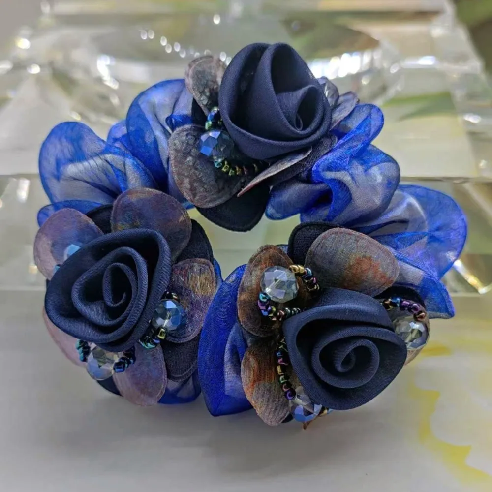 

3 Flowers Silk Yarn Hair Bands Mother Head Flower High Elastic Rubber Band Ponytail Bun Updo Hair Large Intestine Ring 곱창밴드