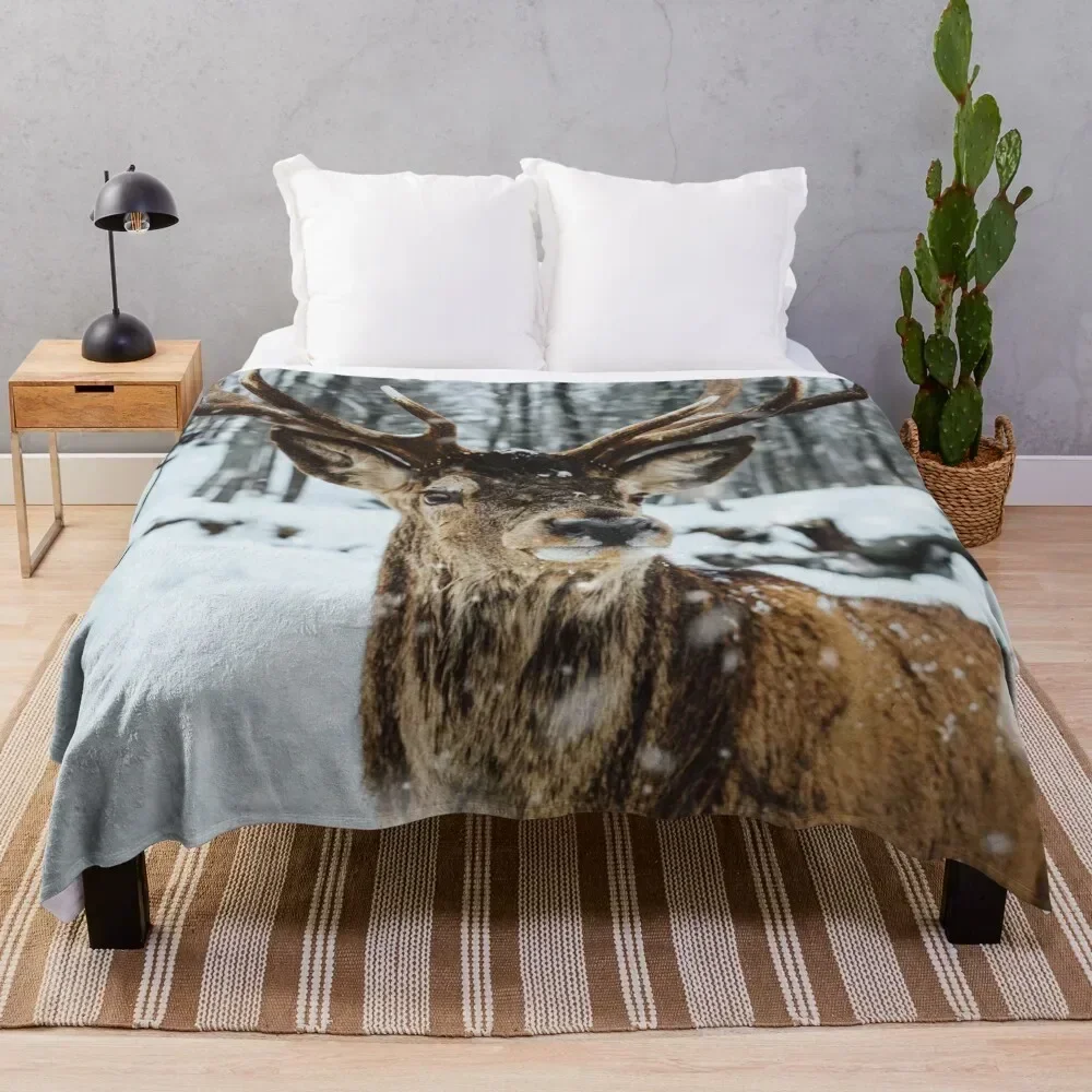 

Deer in the snow Throw Blanket Cozy Throw Blanket for Bed Sofa Chair