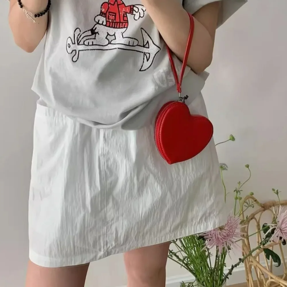 

Teenage Girls Mini Bag Cute Love Heart Hand Bags 2025 New Mini Sac Femme Portable Lightweighte Bolso Unique Bolsos De Mujer