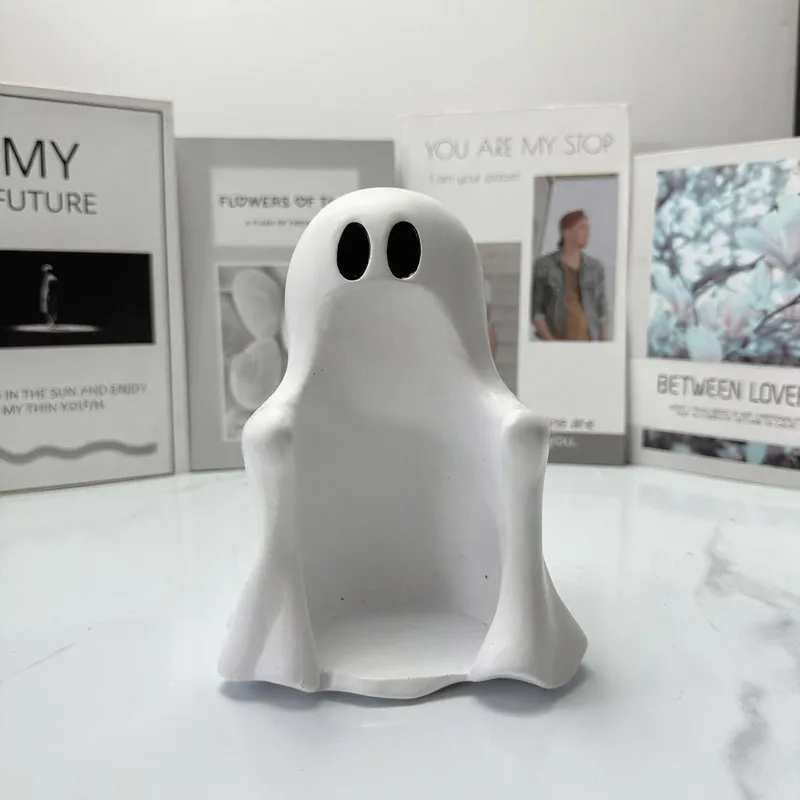 Cute Ghost Shaped Resin Drink Holder Halloween Themed Ghost Figurine Cup Stand Novelty White Ghost Wine Bottle Beverage Holder