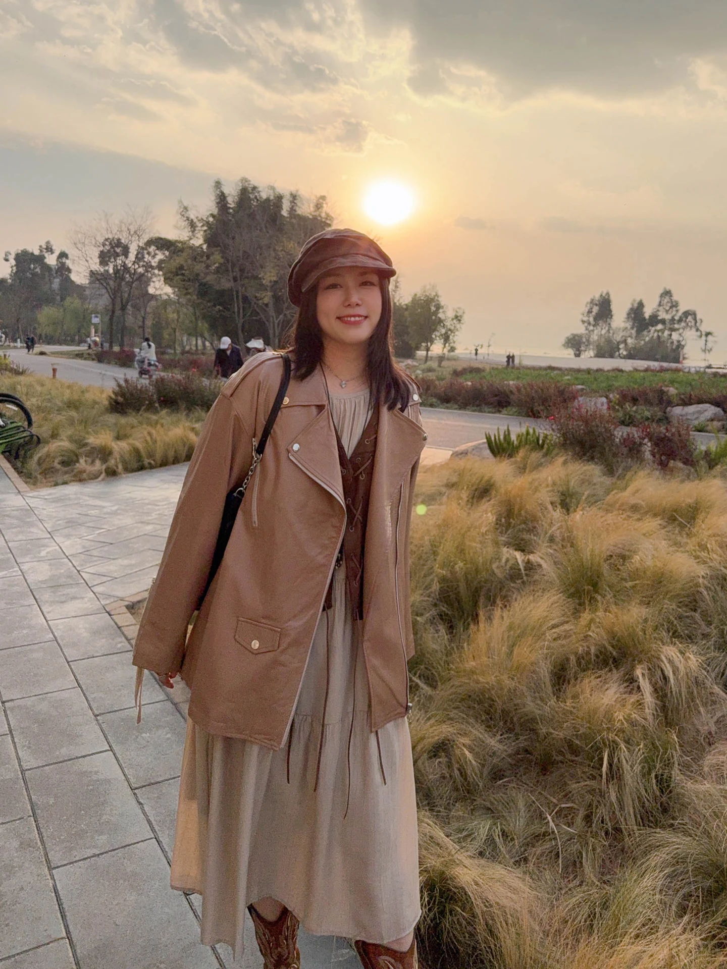 

VOGANA Повседневная стильная женская кожаная куртка большого размера в корейском стиле, свободного кроя, с высоким воротником, длинными рукавами, весенняя верхняя одежда