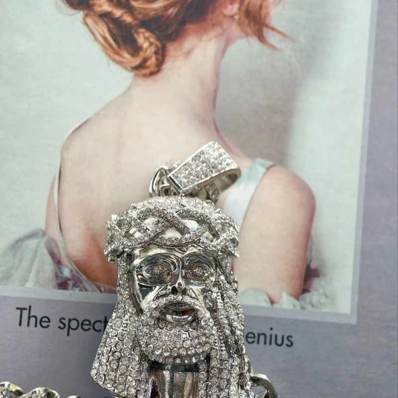 

Jesus Pendant Necklace, Gold and Silver Tone Hip Hop Jewelry, A Must-Have for Fashion Crossover Rap Fashion Men