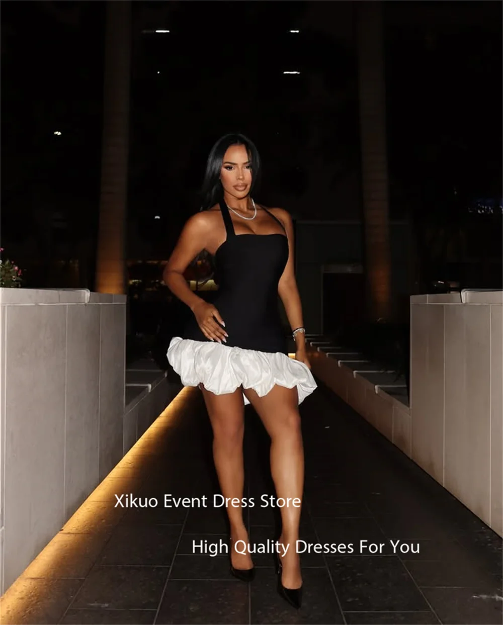 ชุดราตรีทรงพัฟฟ์ Xikuo แขนกุด แต่งระบายสวยงามสะดุดตา คอ halter สำหรับงานพรอม งานวันเกิด  รับตัดตามแบบ