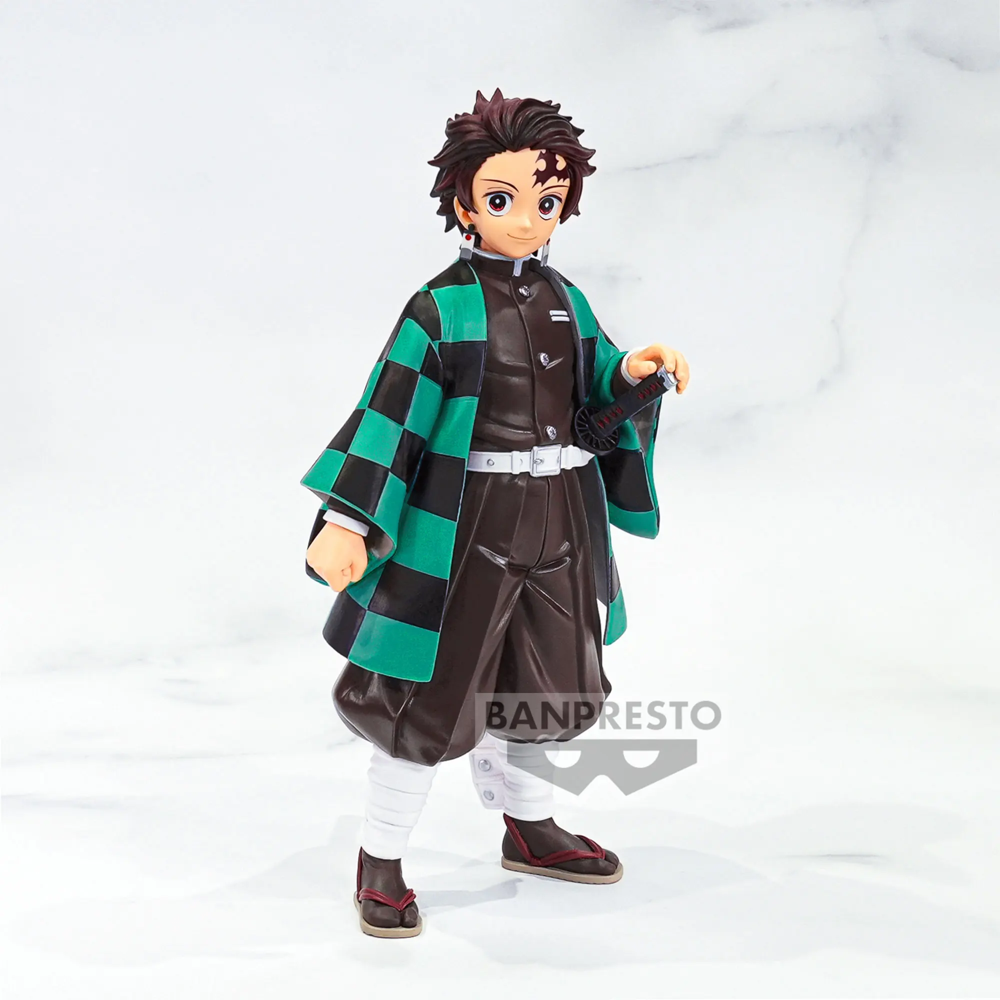 Bandai Genuine Anime Demon Slayer Kamado Tanjiro Agatsuma Zenitsu Hashibira Inosuke Action Figure Collection Model Toy Kids Gift