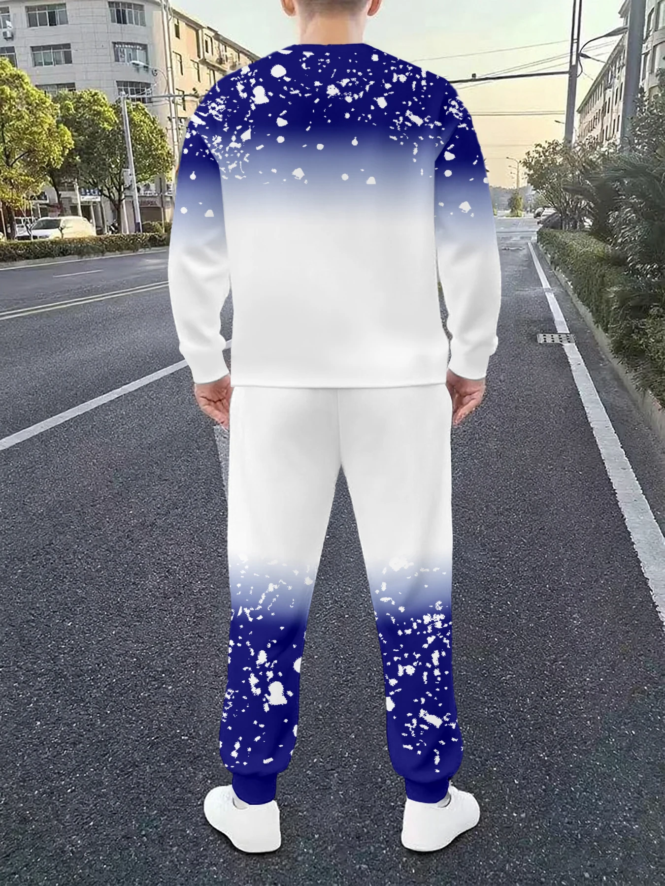 تتميز مجموعة البلوز الرجالية الجديدة ذات الرقبة المستديرة لفصلي الربيع والخريف على أزياء الشارع المريحة والطباعة المتدرجة #3