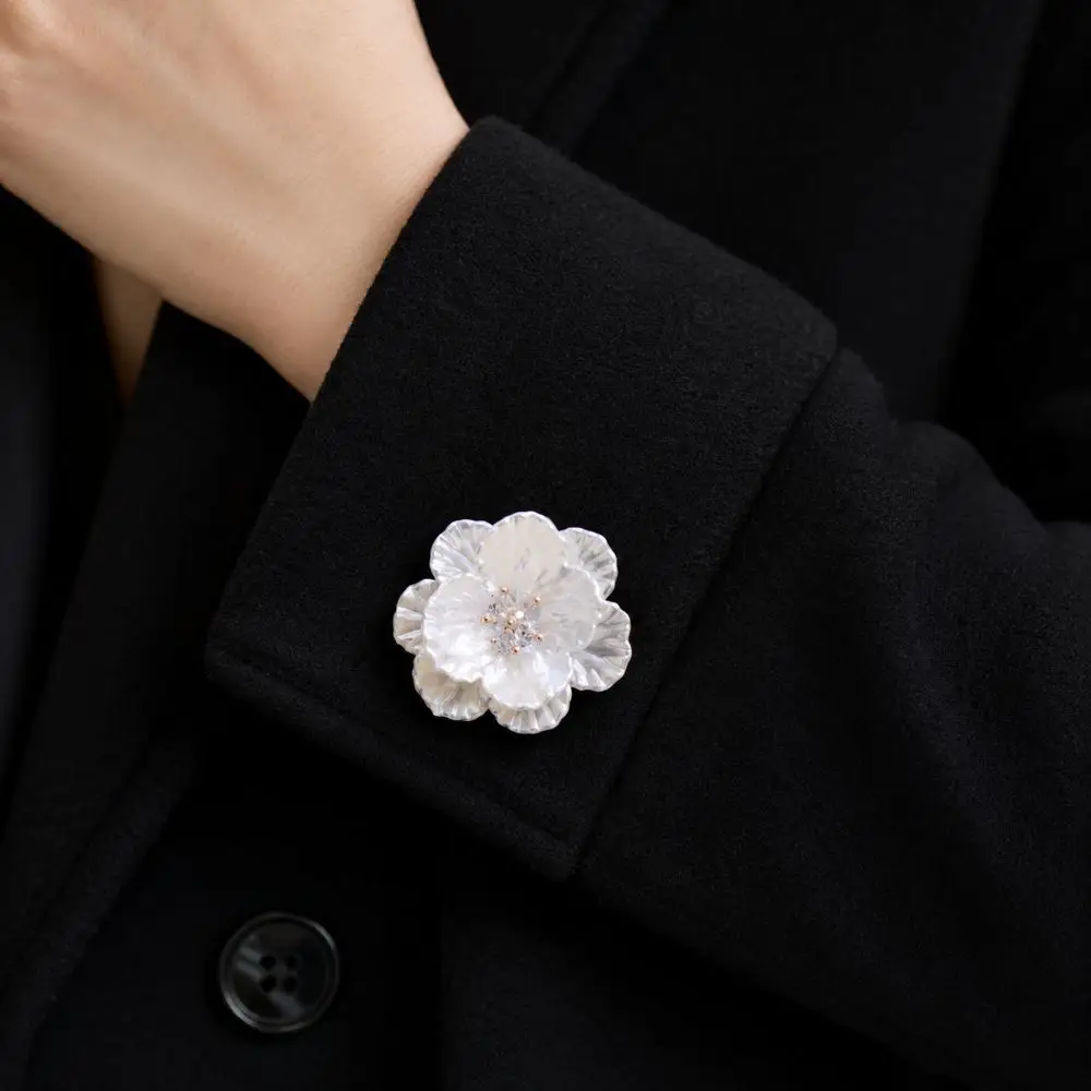 Big Camellia Design Flower Button Covers Sleeve Clip Luxury Sleeve Button Detachable Clip-on Metal Cufflinks For Tux Shirt