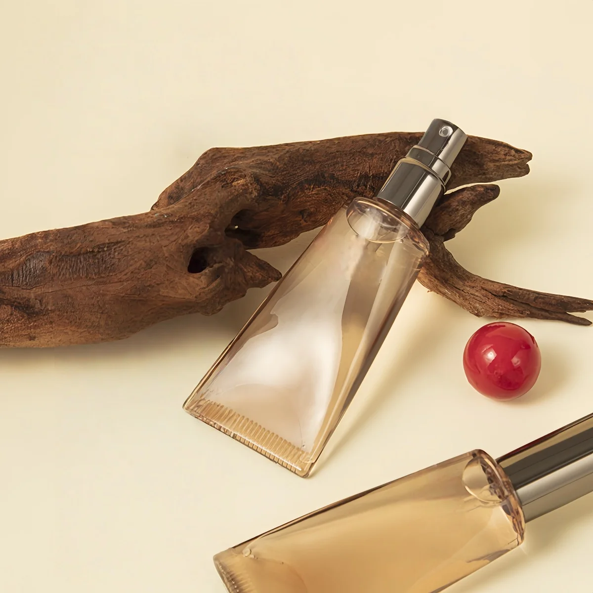 10ml Portable Transparent Glass Fragrance Splitter Bottle Replaceable Spray Bottle for Perfume Distribution