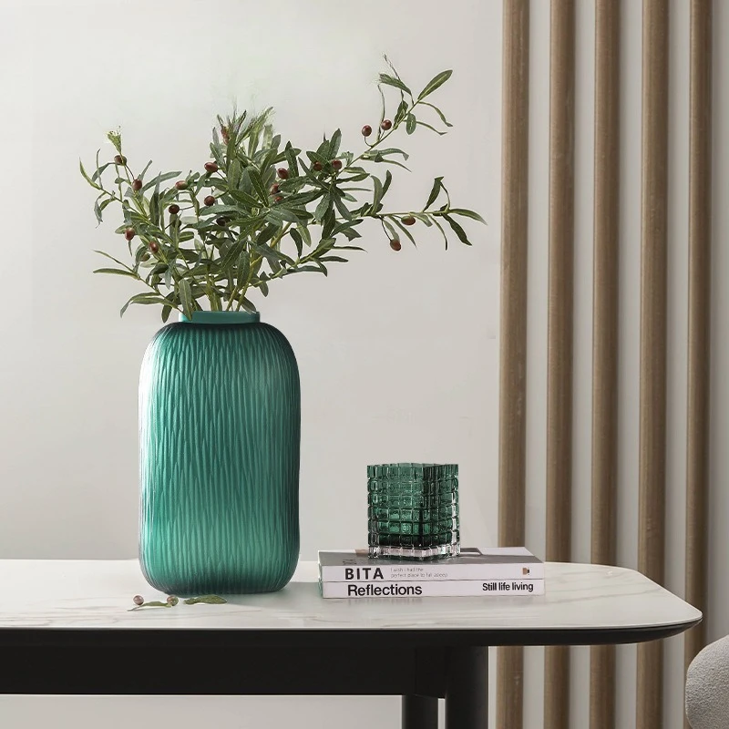 Chinese creative gradual change color vertical pattern glass, vase