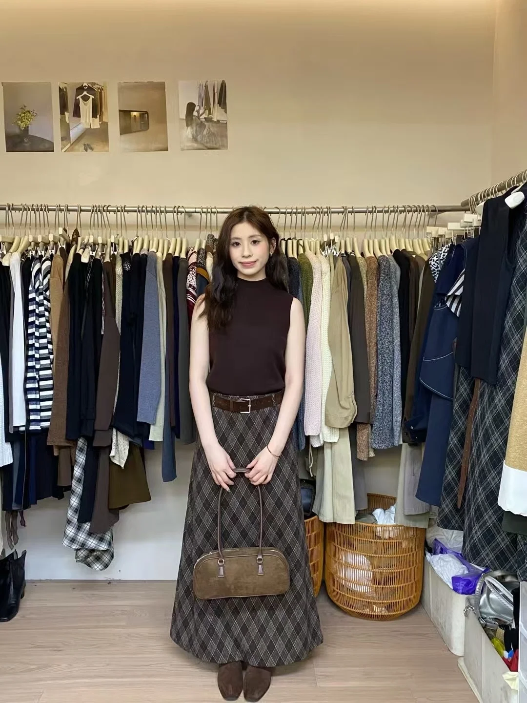 

Комплект YLS: винтажная юбка миди в клетку с завышенной талией и простой жилет для женщин – модный осенний образ, стройнящий силуэт