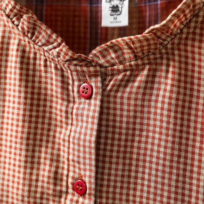 المرأة طويلة الأكمام عادية منقوشة قميص جديد وصول 2025 الخريف خمر نمط الوقوف طوق فضفاض الإناث ملابس علوية من القطن قمصان M2038