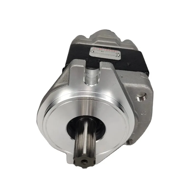 

XG530 4 Wheel Drive Forklift 3 Ton Diesel Engine Small Forklift Pump Motor / Hydraulic Pump SGP1A32D2HH1-L025C Gear Pump
